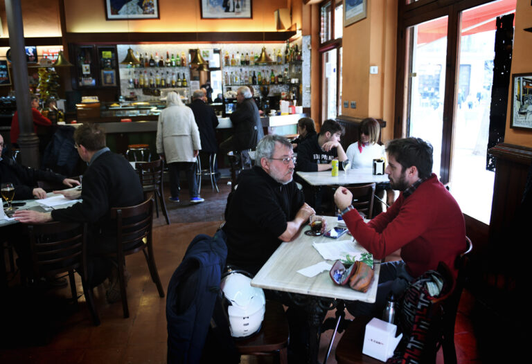 bar tradicional, bar, Barcelona, comunitat, barri