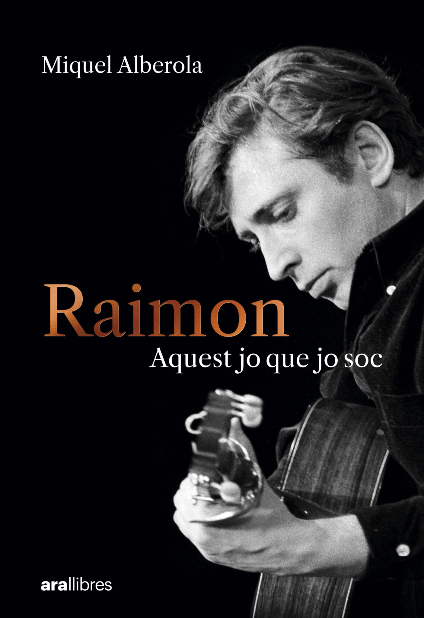 Joan Vila i Triadú recomana 'Raimon. Aquest jo que jo soc', de Miquel Alberola, a Martín Villa