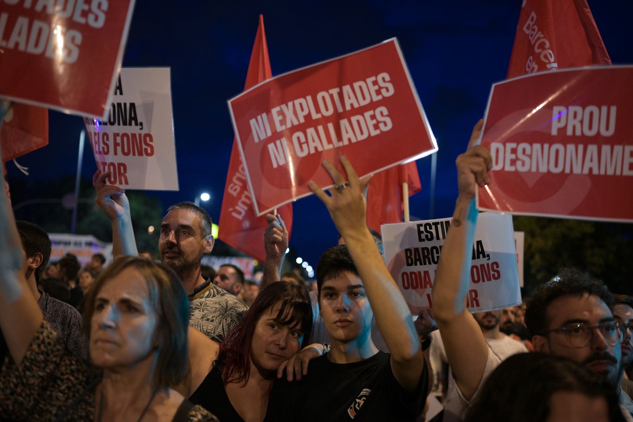 Manifestants, habitatge, Diagonal, decret, Mari Carmen, Maricarmen,